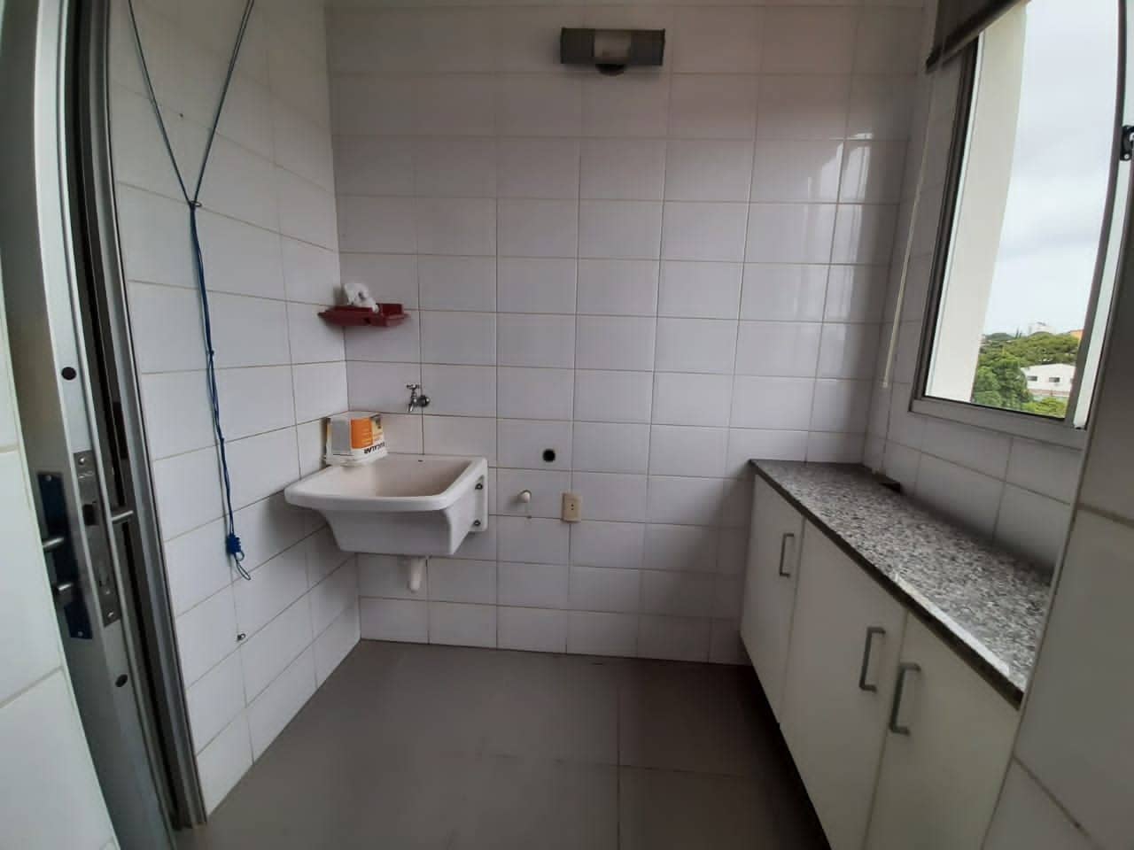 ÁREA DE SERVIÇO