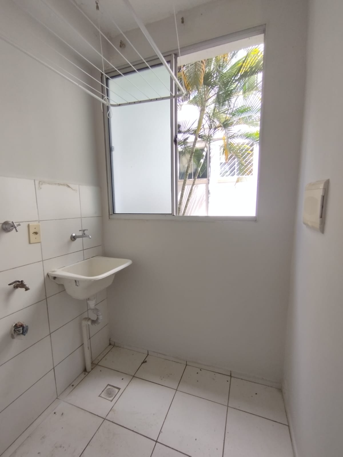 ÁREA DE SERVIÇO